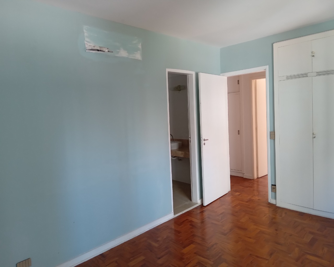 Apartamento para alugar com 3 quartos, 130m² - Foto 17