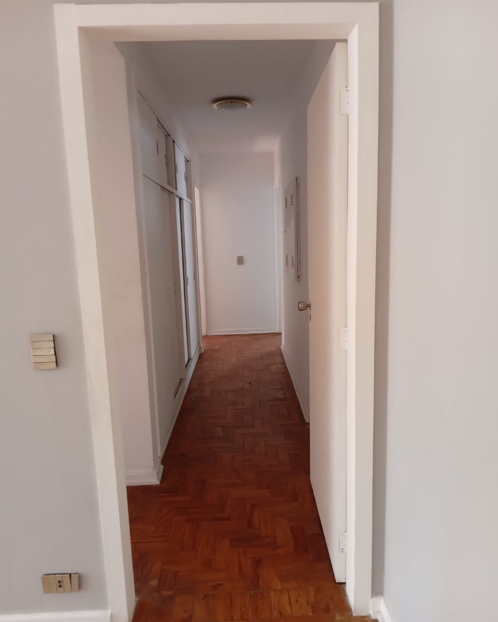 Apartamento para alugar com 3 quartos, 130m² - Foto 4