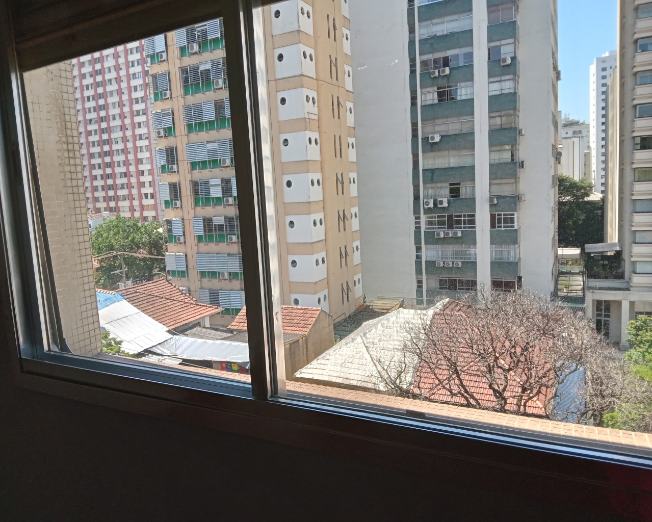 Apartamento para alugar com 3 quartos, 130m² - Foto 16