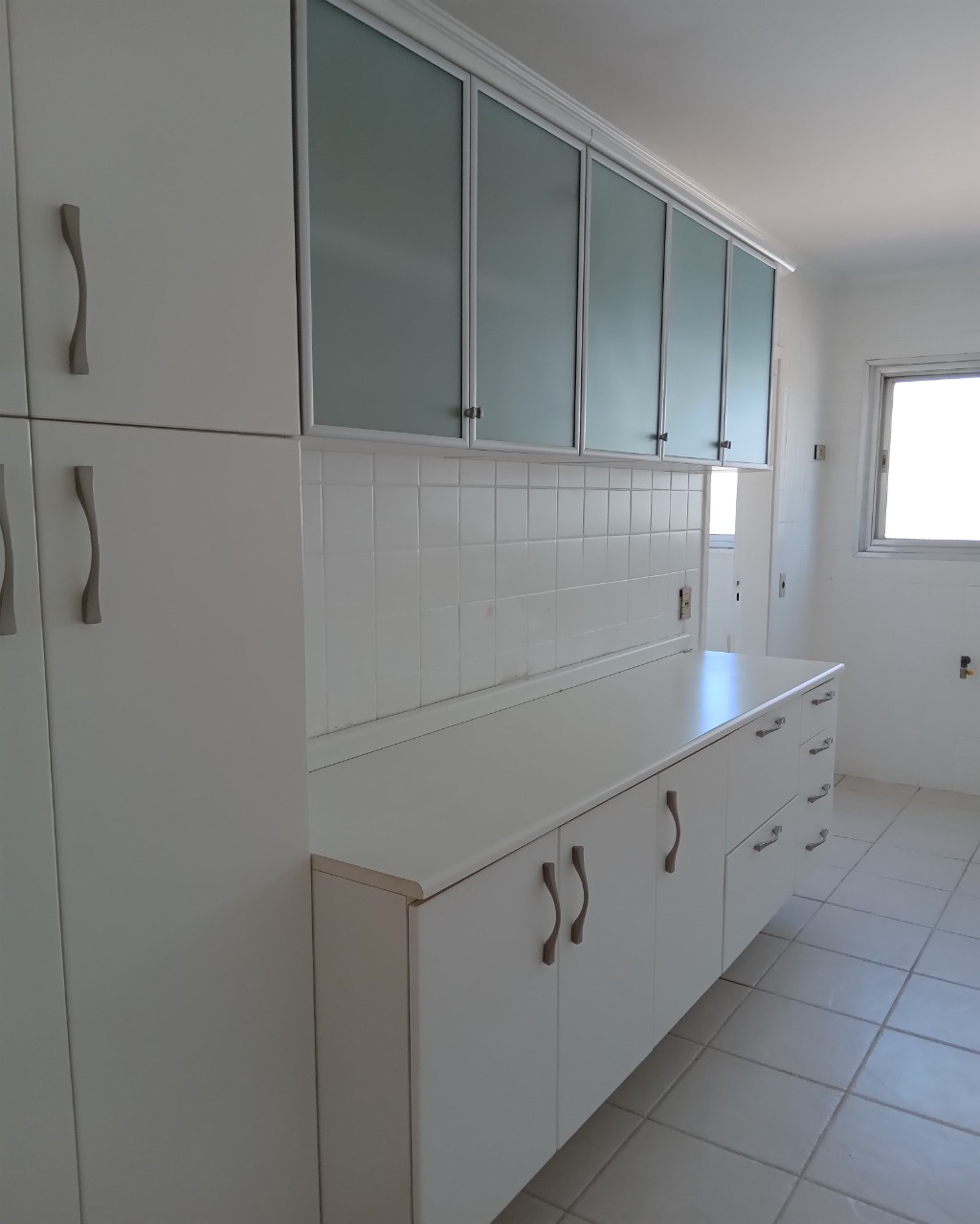 Apartamento para alugar com 3 quartos, 130m² - Foto 24