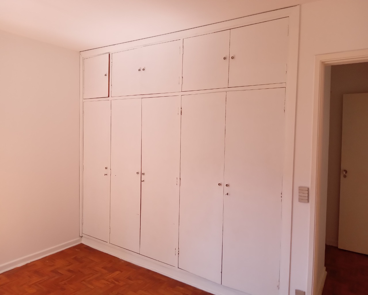 Apartamento para alugar com 3 quartos, 130m² - Foto 7