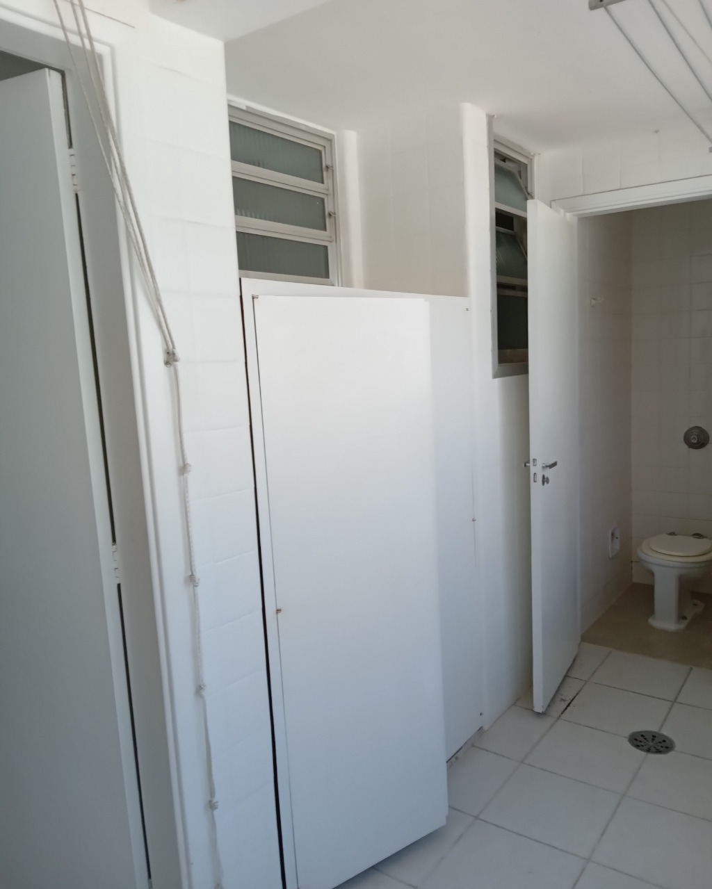 Apartamento para alugar com 3 quartos, 130m² - Foto 35