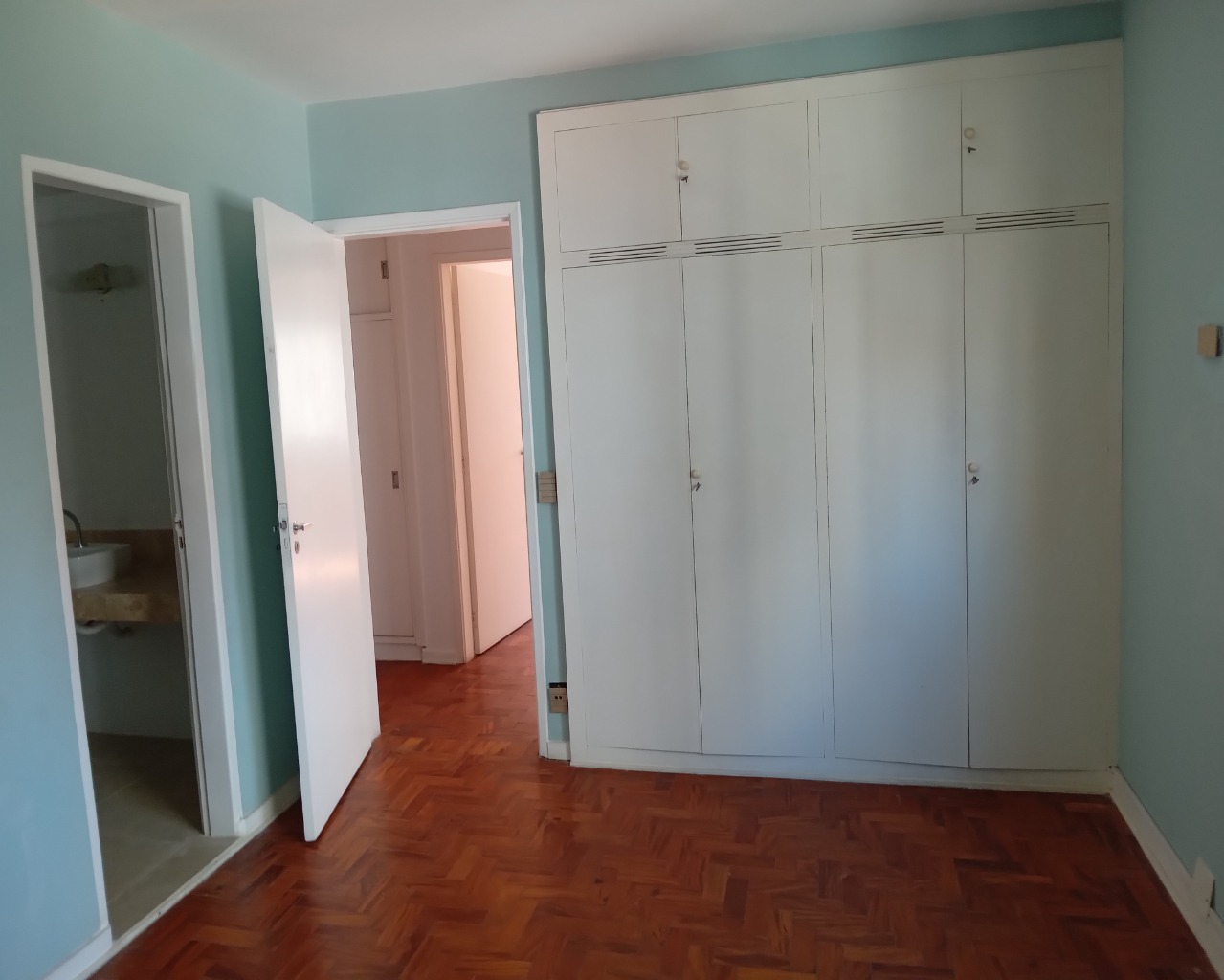 Apartamento para alugar com 3 quartos, 130m² - Foto 22