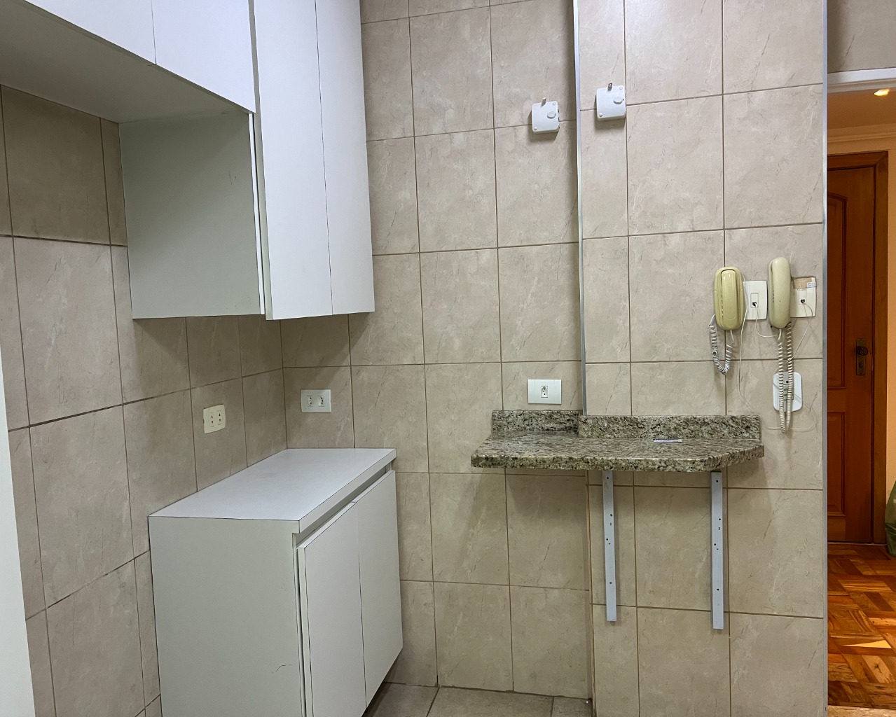 Apartamento para alugar com 2 quartos, 70m² - Foto 18