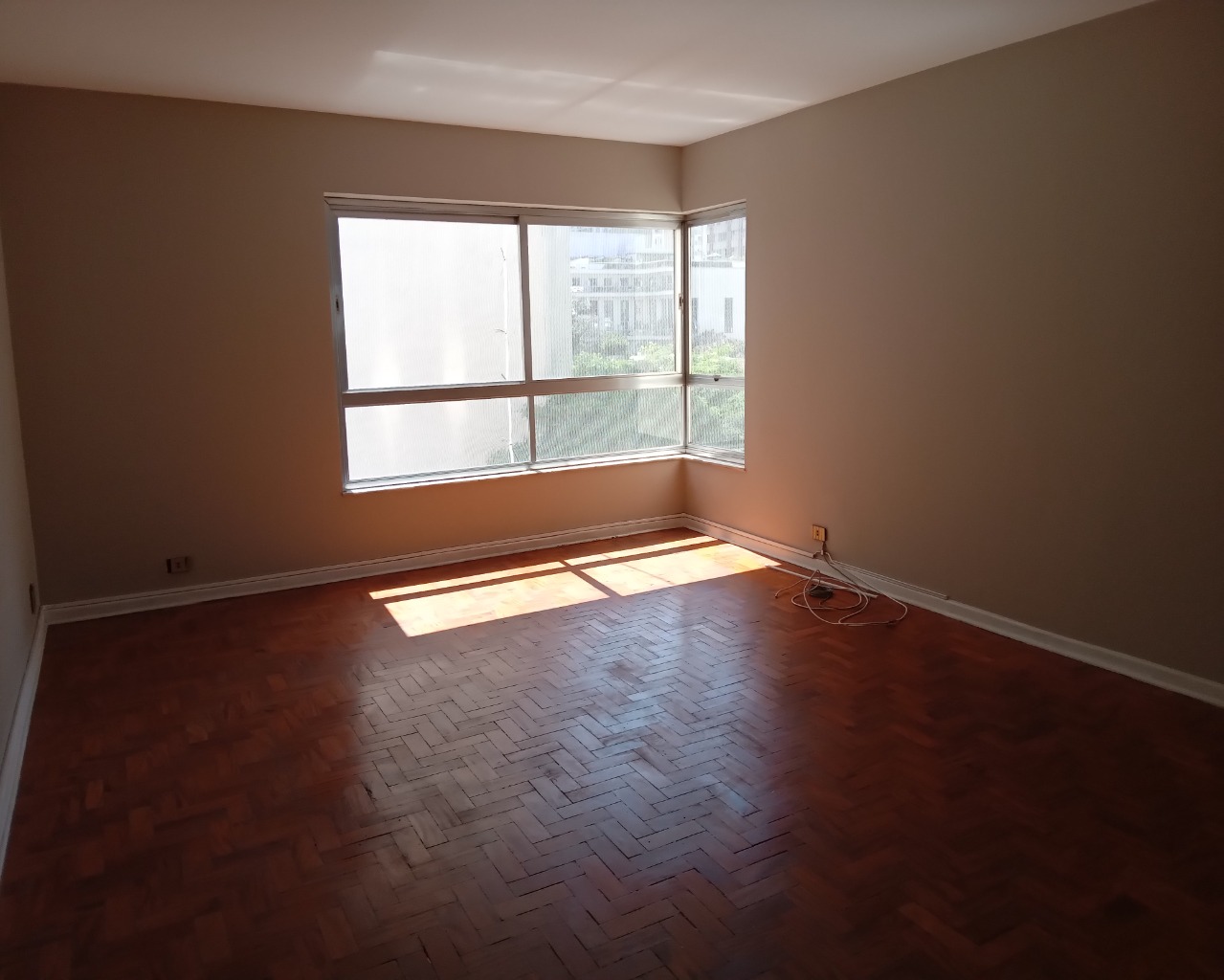 Apartamento para alugar com 3 quartos, 130m² - Foto 36