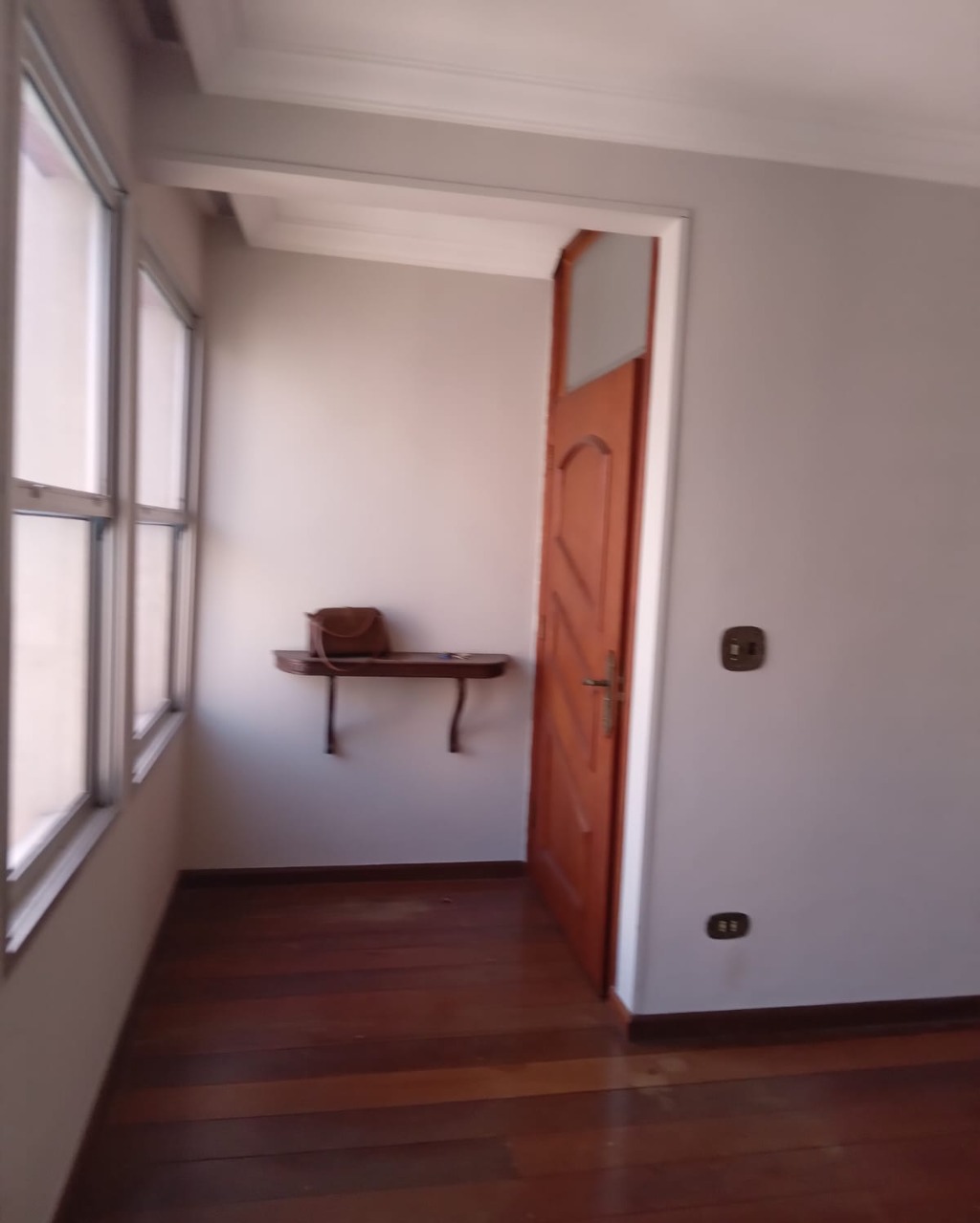 Apartamento para alugar com 3 quartos, 110m² - Foto 2