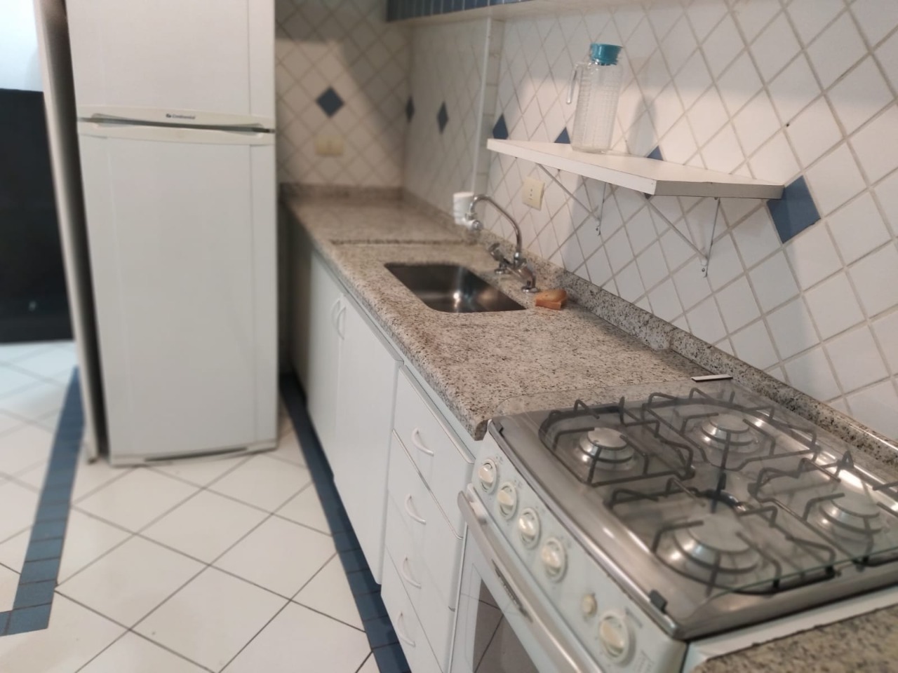 Apartamento para alugar com 1 quarto, 50m² - Foto 3