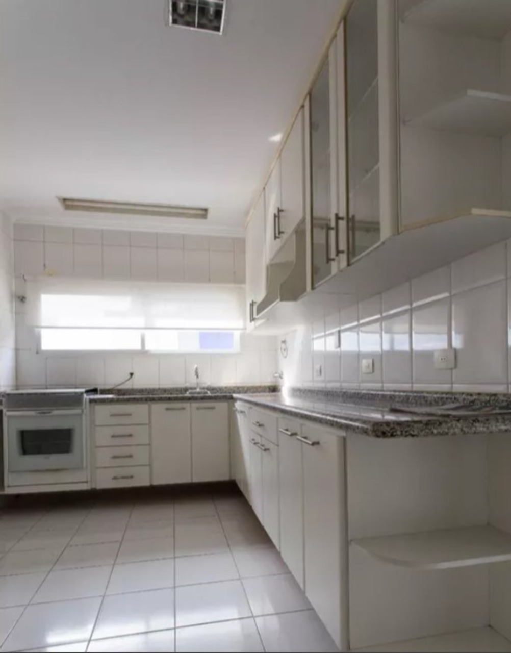 Apartamento para alugar com 3 quartos, 129m² - Foto 30