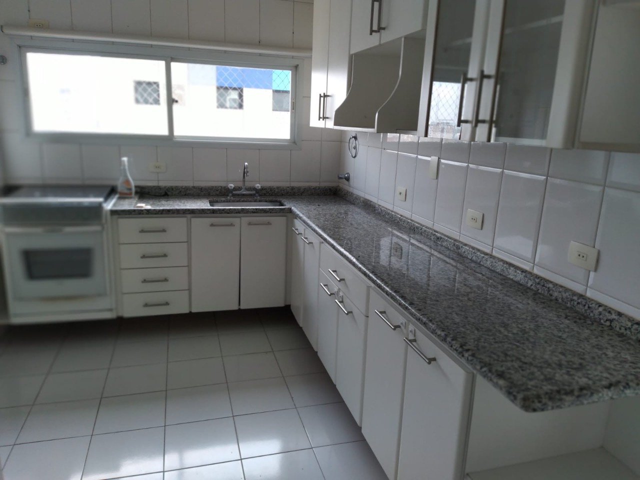 Apartamento para alugar com 3 quartos, 129m² - Foto 28