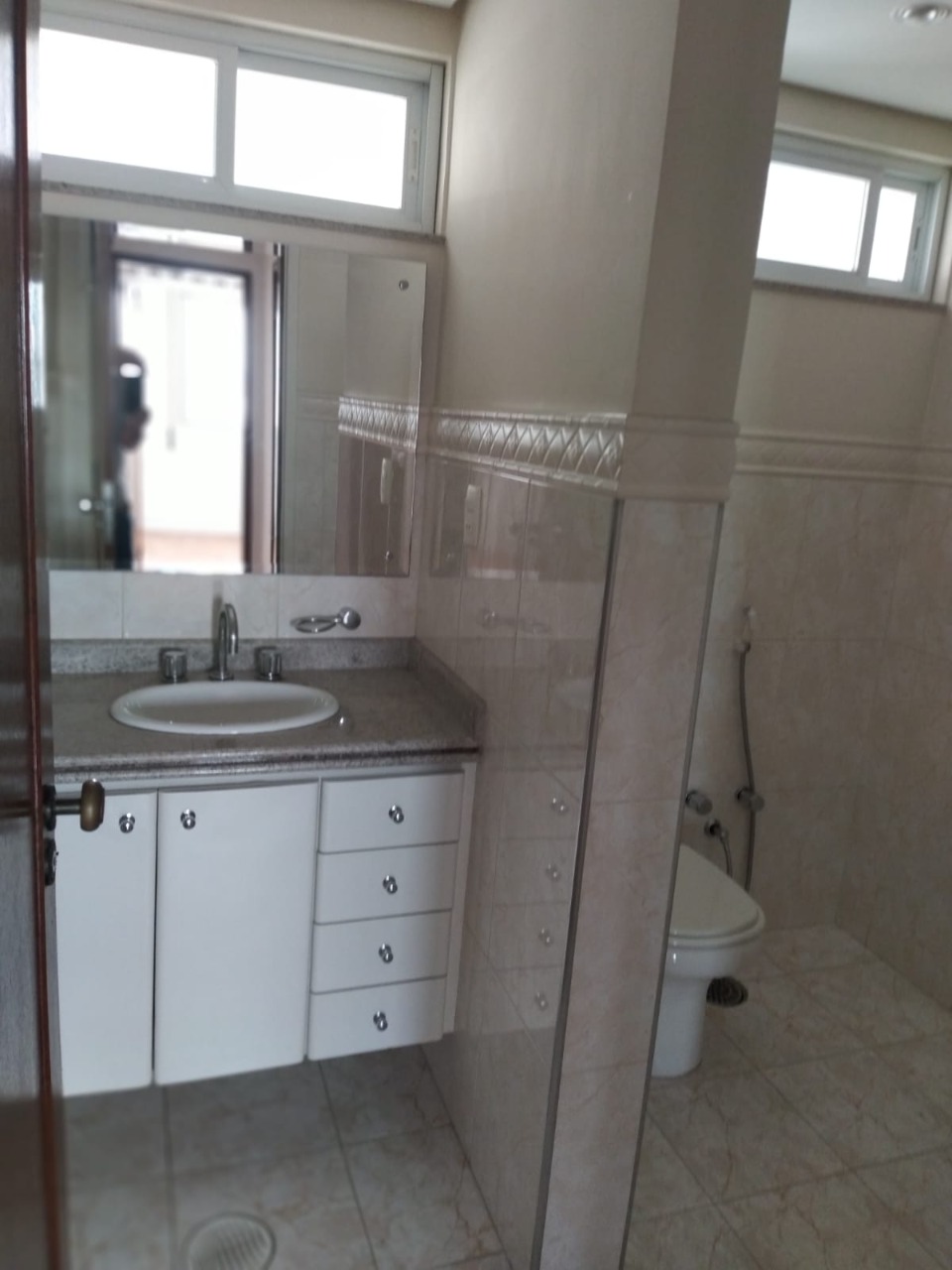 Apartamento para alugar com 3 quartos, 129m² - Foto 8