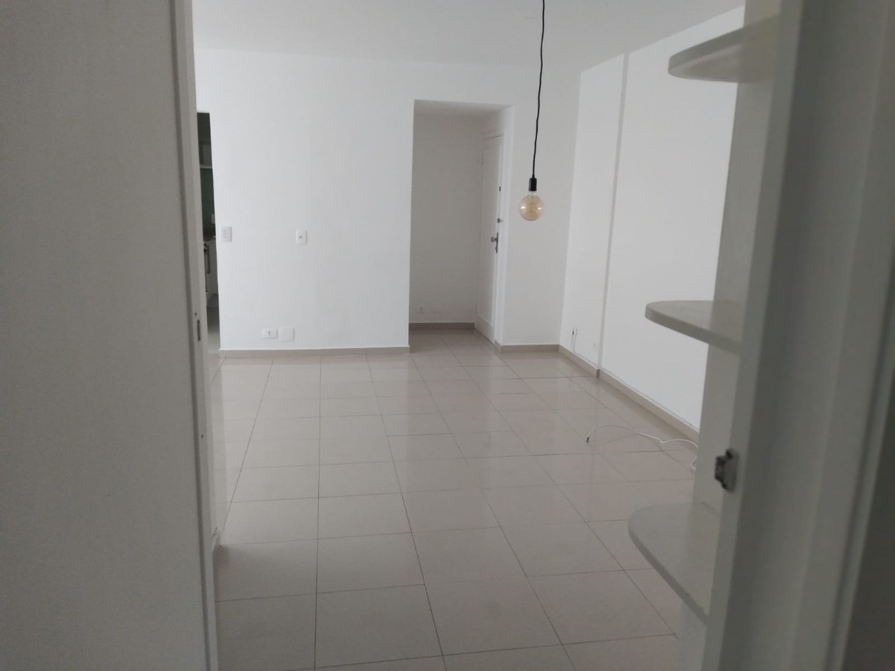 Apartamento para alugar com 2 quartos, 70m² - Foto 6