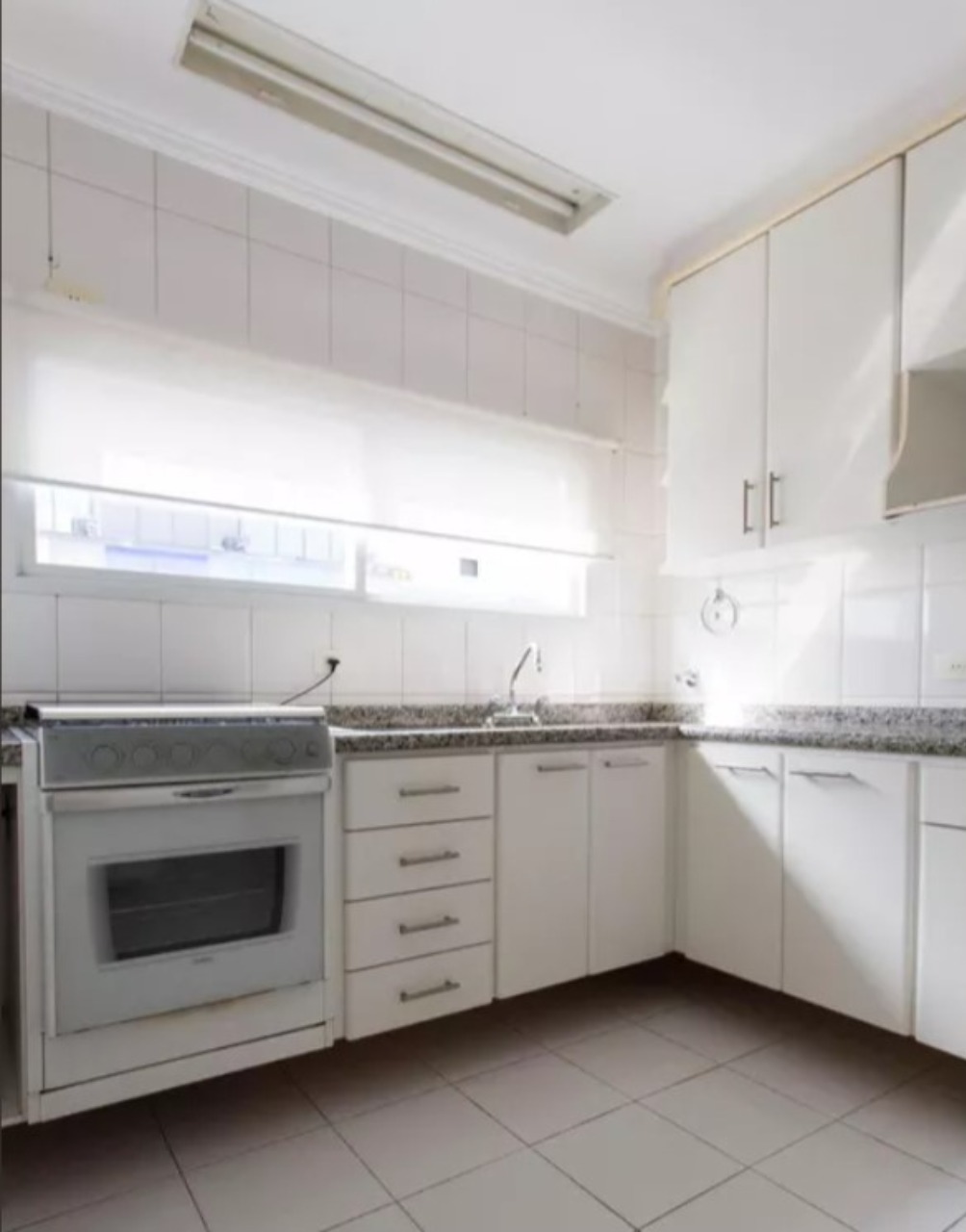 Apartamento para alugar com 3 quartos, 129m² - Foto 31