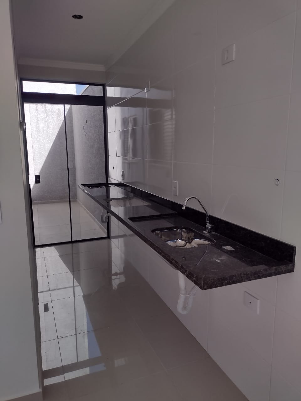 Apartamento à venda com 2 quartos, 56m² - Foto 3