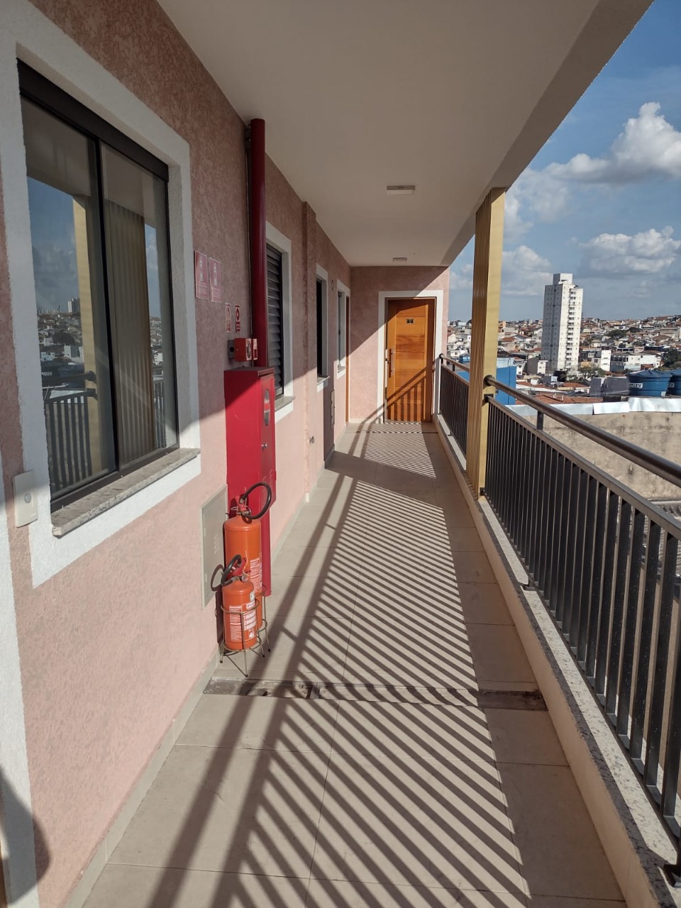 Apartamento à venda com 2 quartos, 42m² - Foto 1