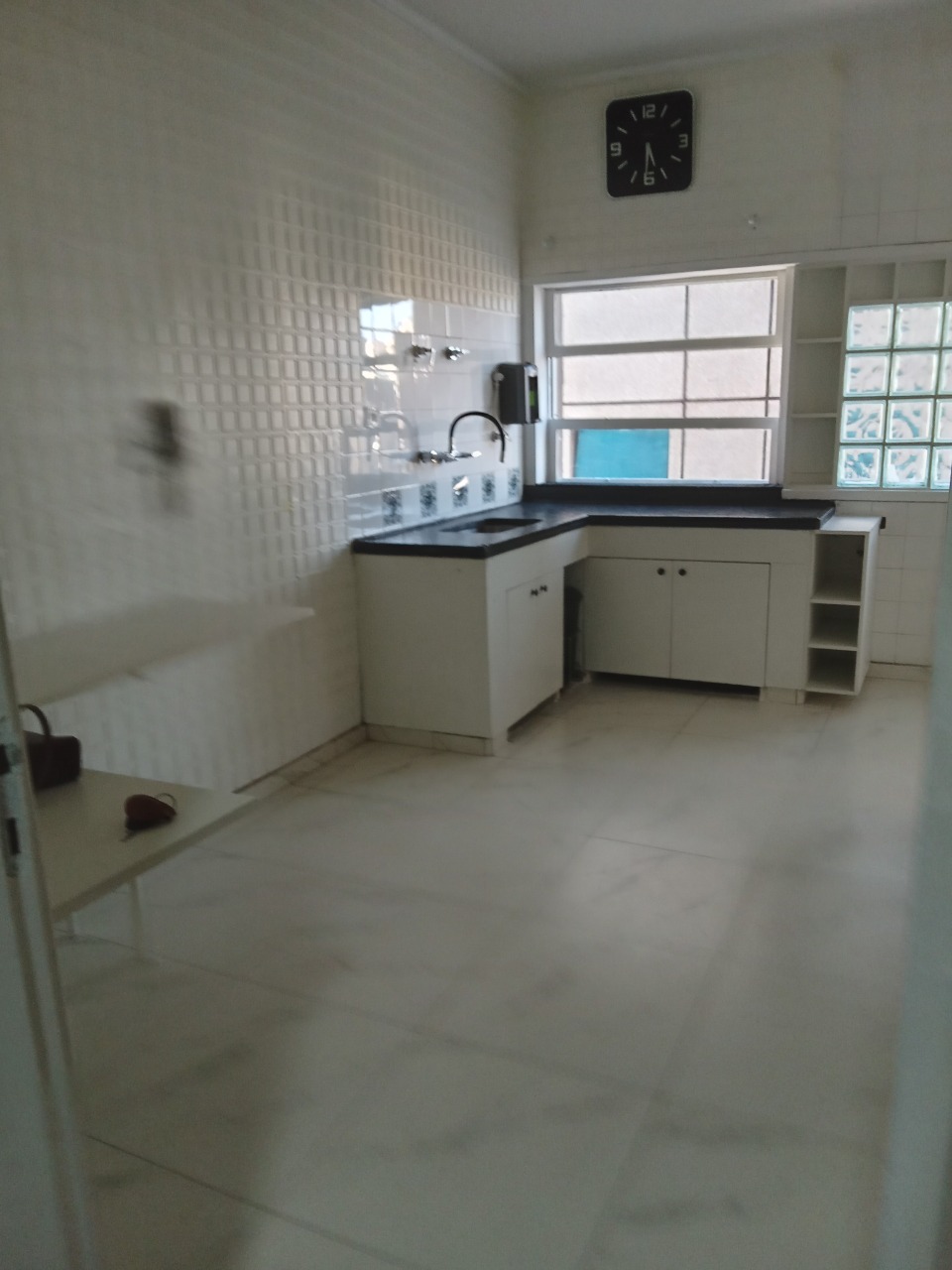 Apartamento para alugar com 3 quartos, 140m² - Foto 31