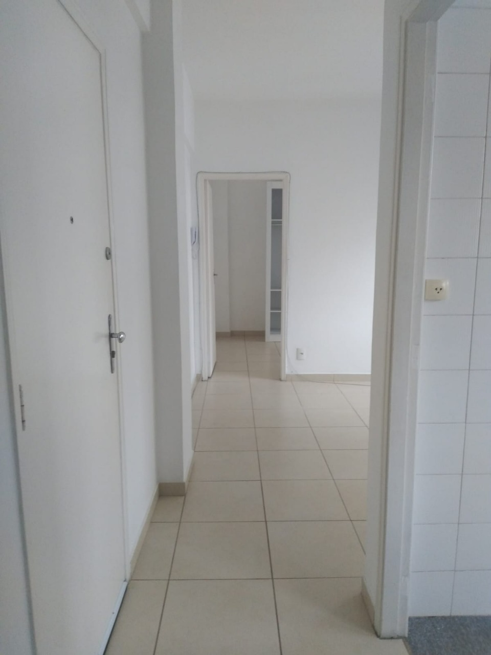 Apartamento para alugar com 1 quarto, 58m² - Foto 4