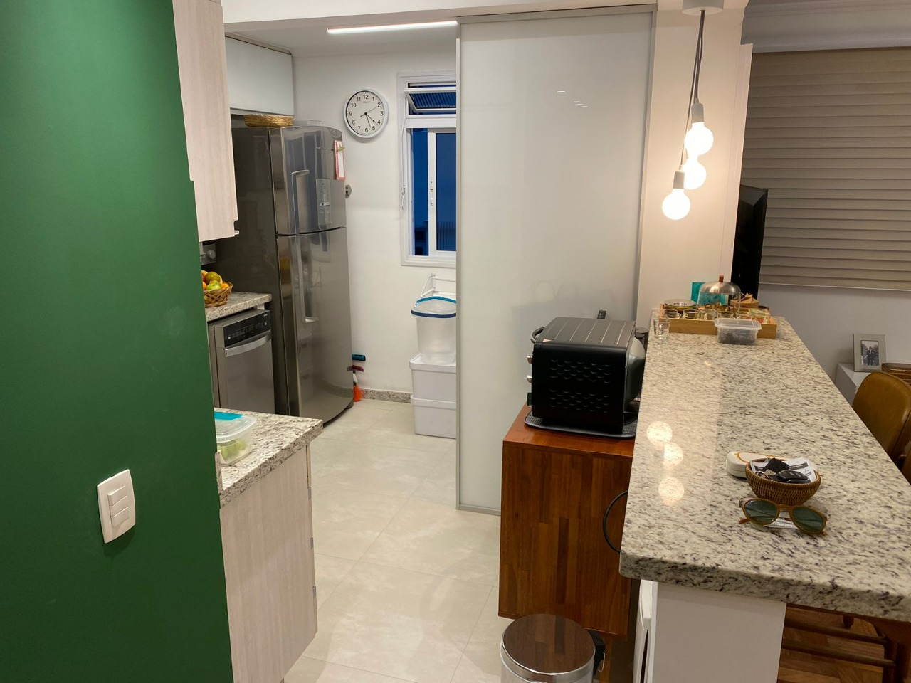 Apartamento à venda com 2 quartos, 70m² - Foto 2