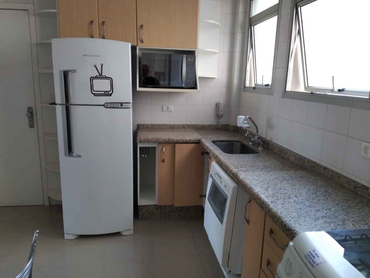 Apartamento para alugar com 3 quartos, 110m² - Foto 8