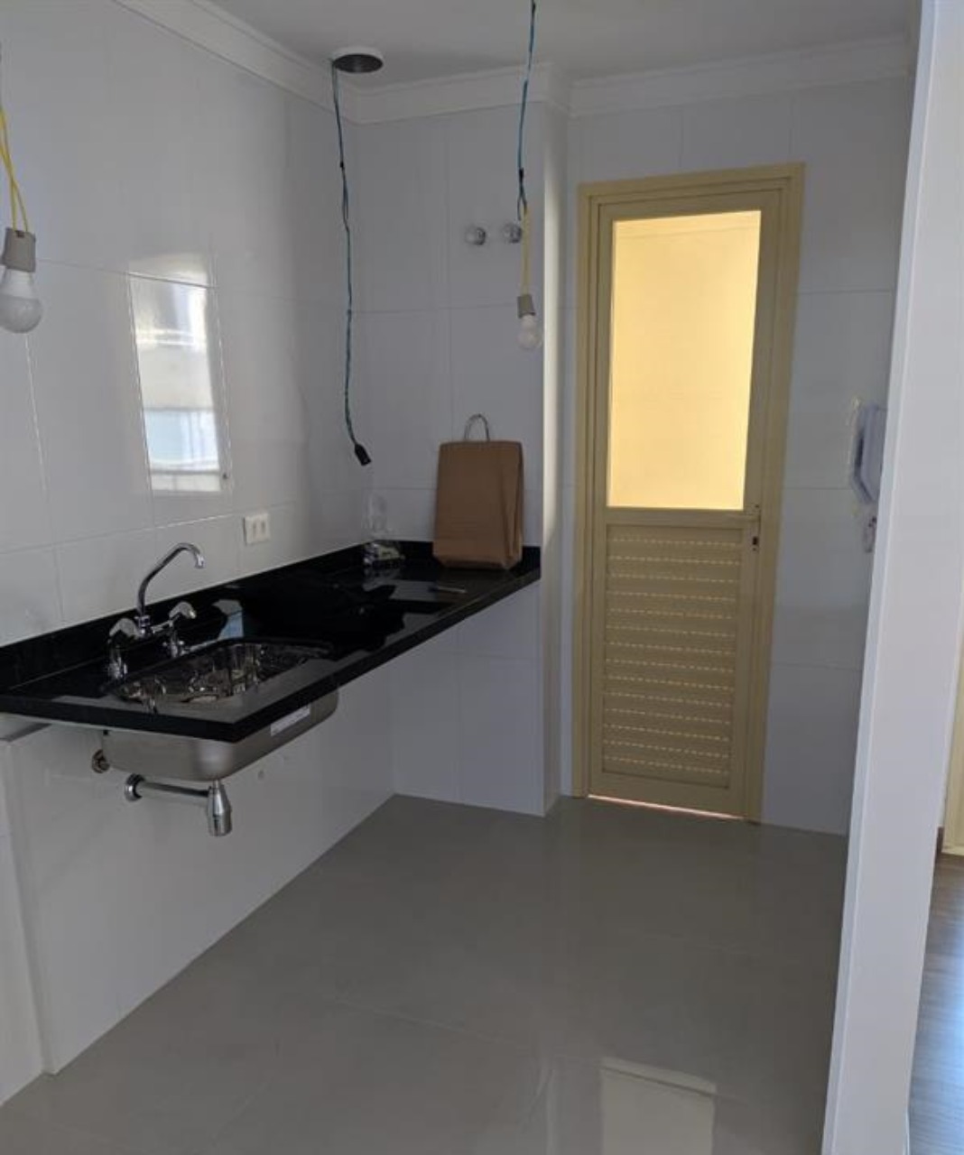 Apartamento à venda com 2 quartos, 66m² - Foto 4