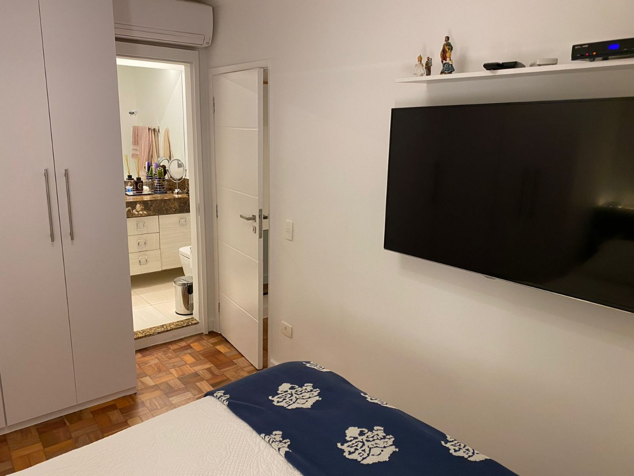 Apartamento à venda com 2 quartos, 70m² - Foto 9