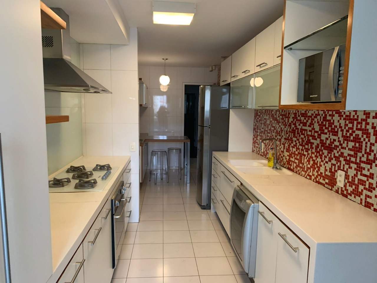 Apartamento para alugar com 2 quartos, 180m² - Foto 38