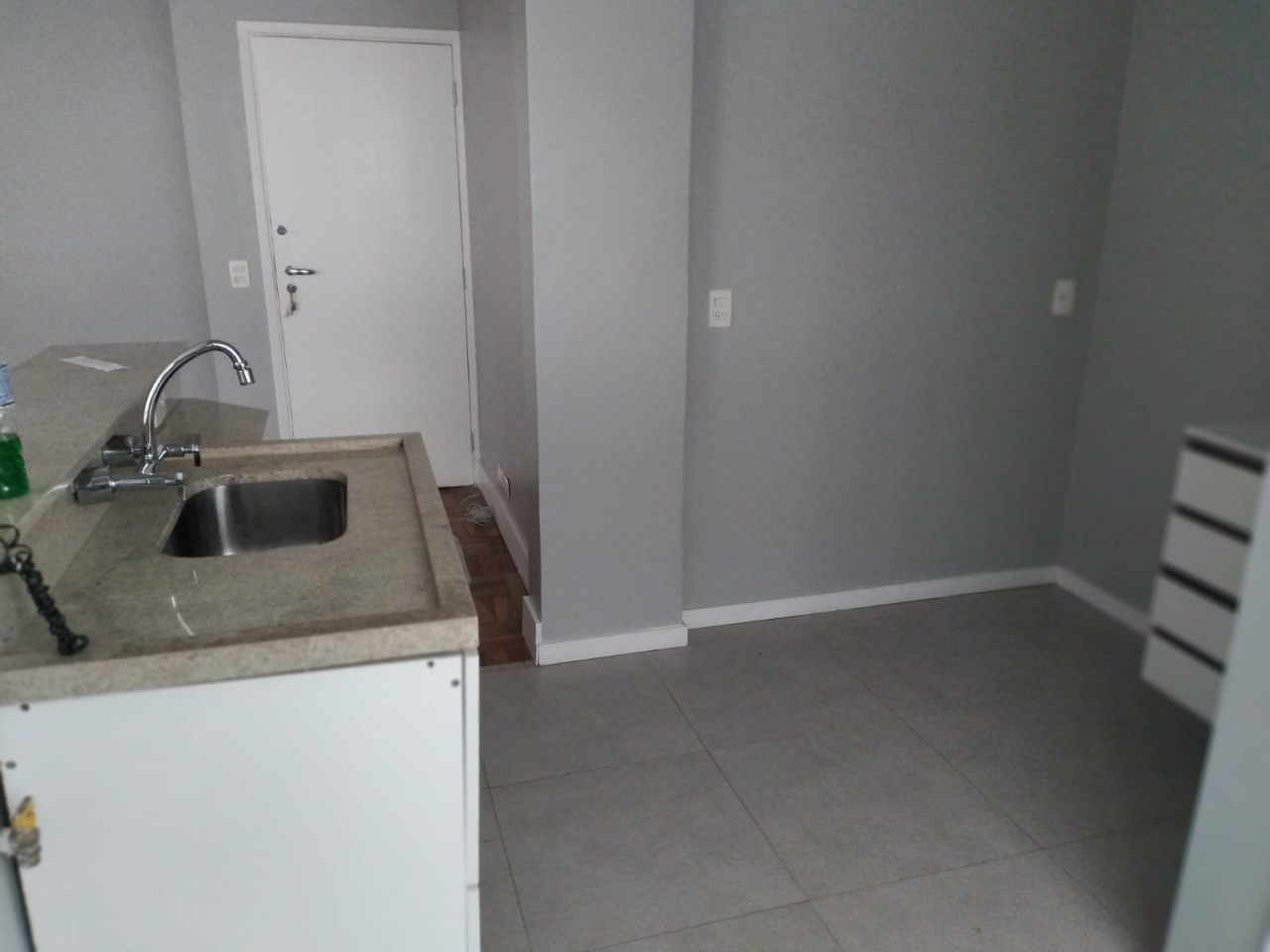 Apartamento para alugar com 2 quartos, 70m² - Foto 9