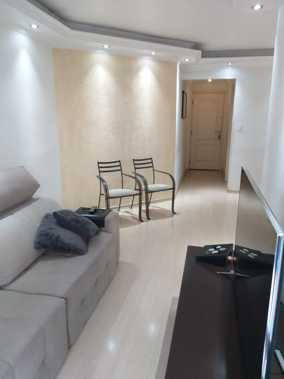 Apartamento à venda com 3 quartos, 83m² - Foto 1