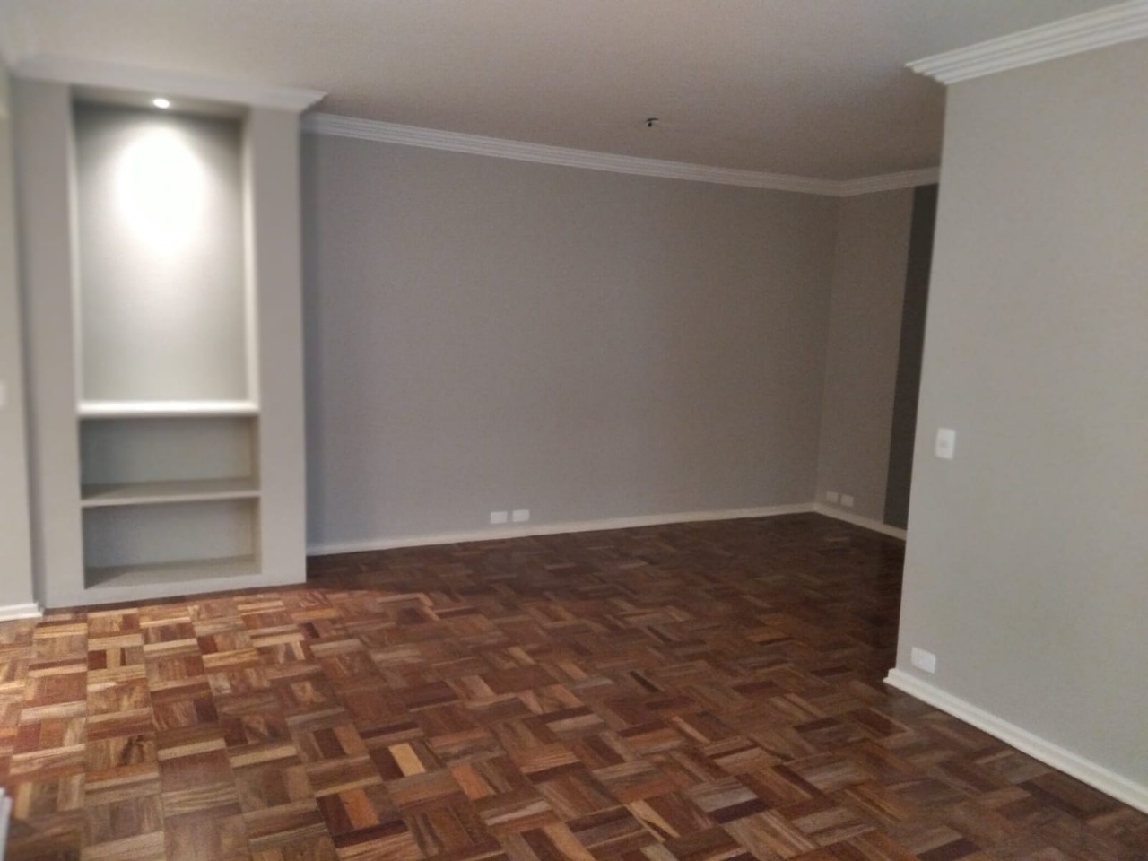 Apartamento para alugar com 2 quartos, 70m² - Foto 2