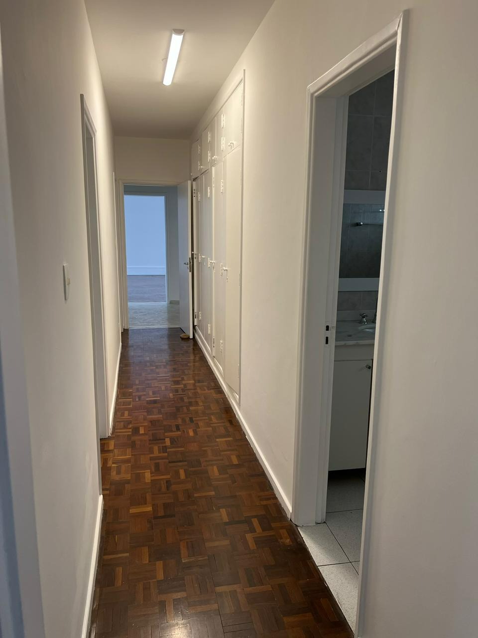 Apartamento à venda com 3 quartos, 205m² - Foto 5