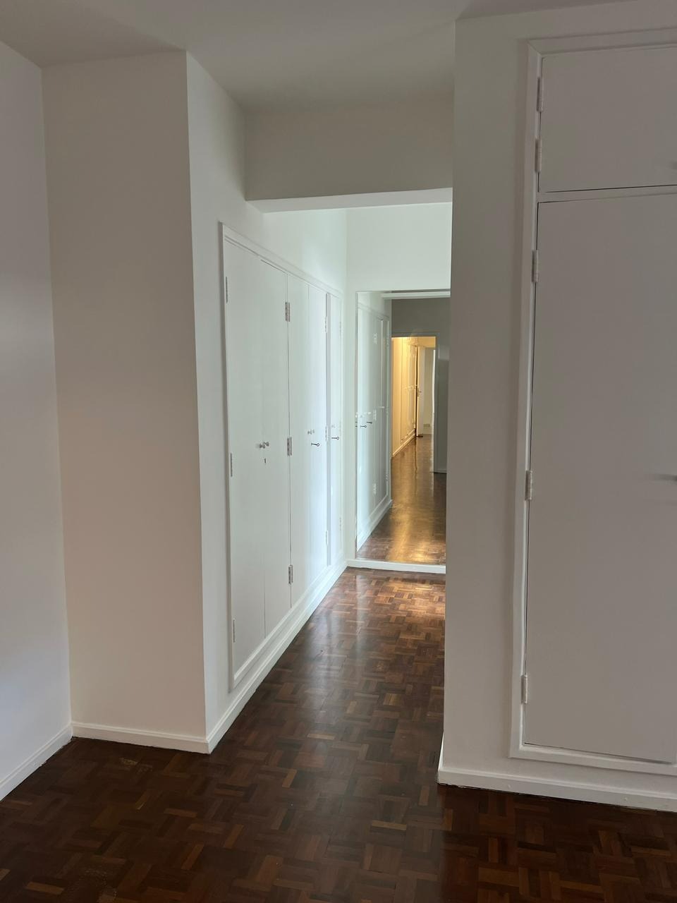 Apartamento à venda com 3 quartos, 205m² - Foto 8