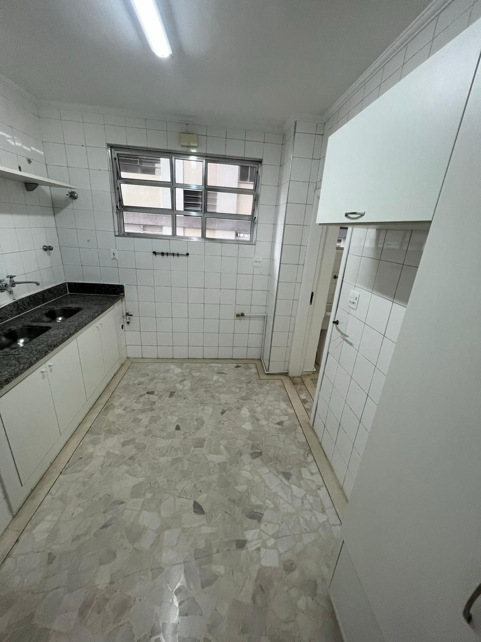 Apartamento à venda com 3 quartos, 205m² - Foto 13