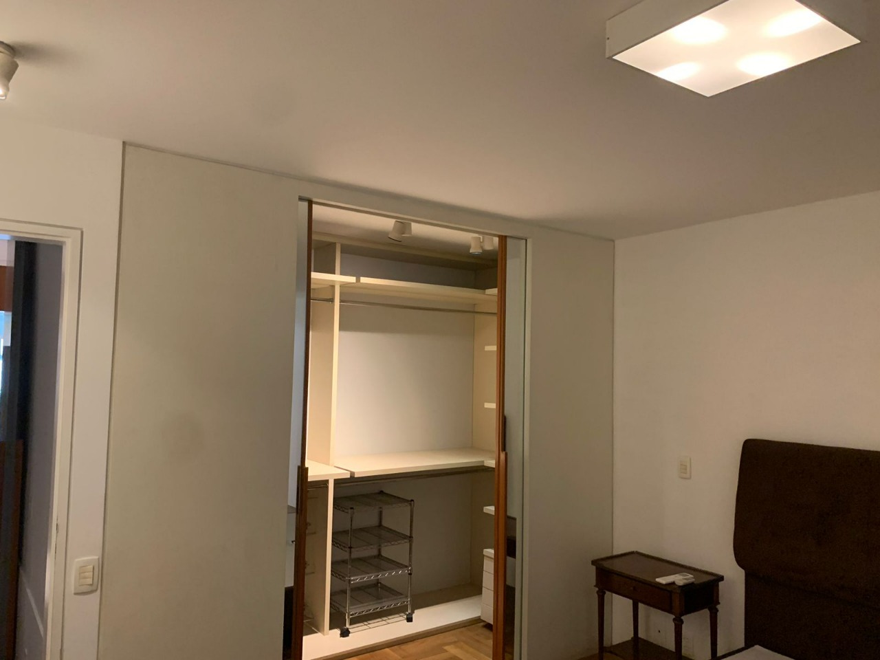 Apartamento para alugar com 2 quartos, 180m² - Foto 17