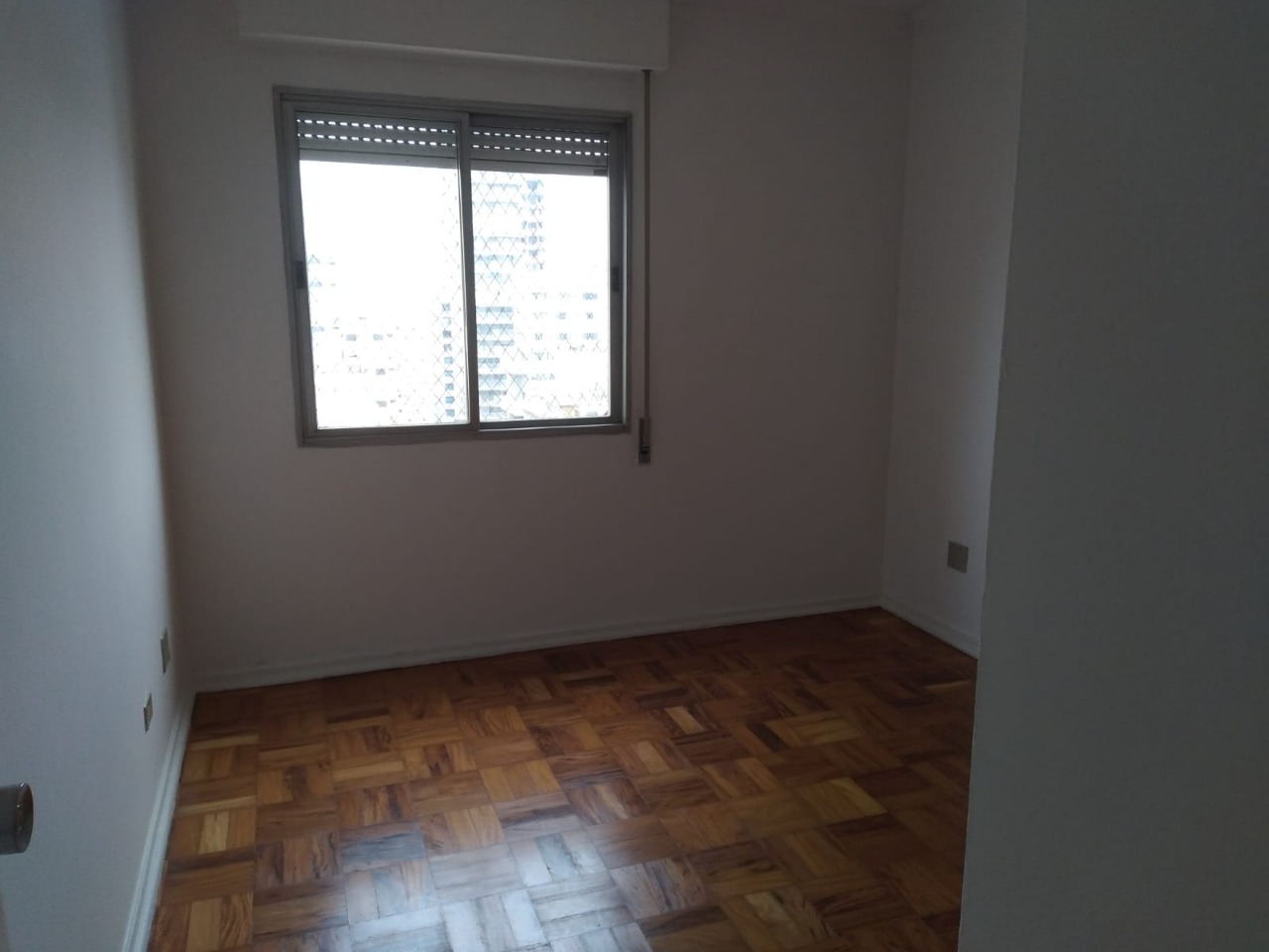 Apartamento para alugar com 3 quartos, 130m² - Foto 7