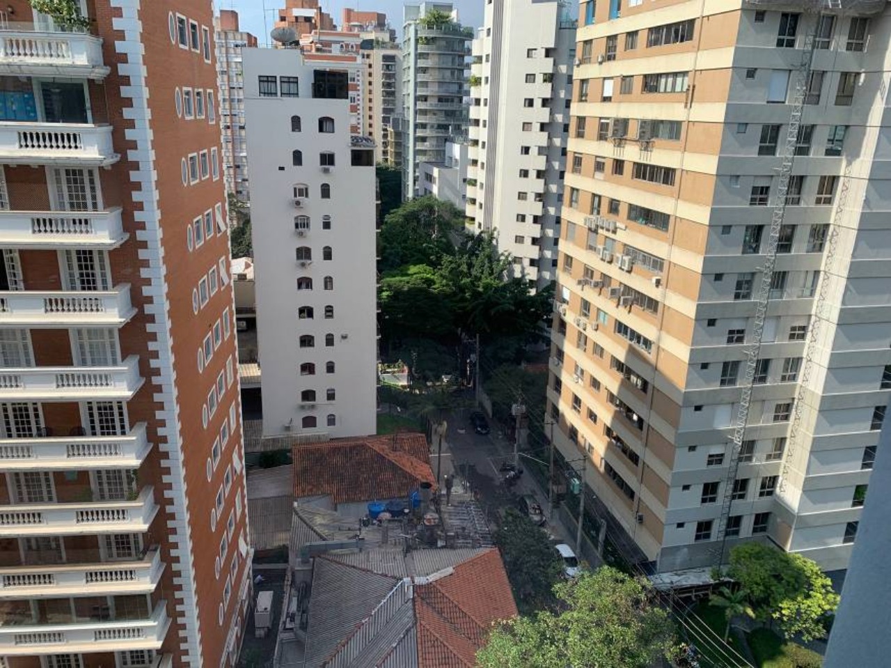 Apartamento para alugar com 2 quartos, 180m² - Foto 10