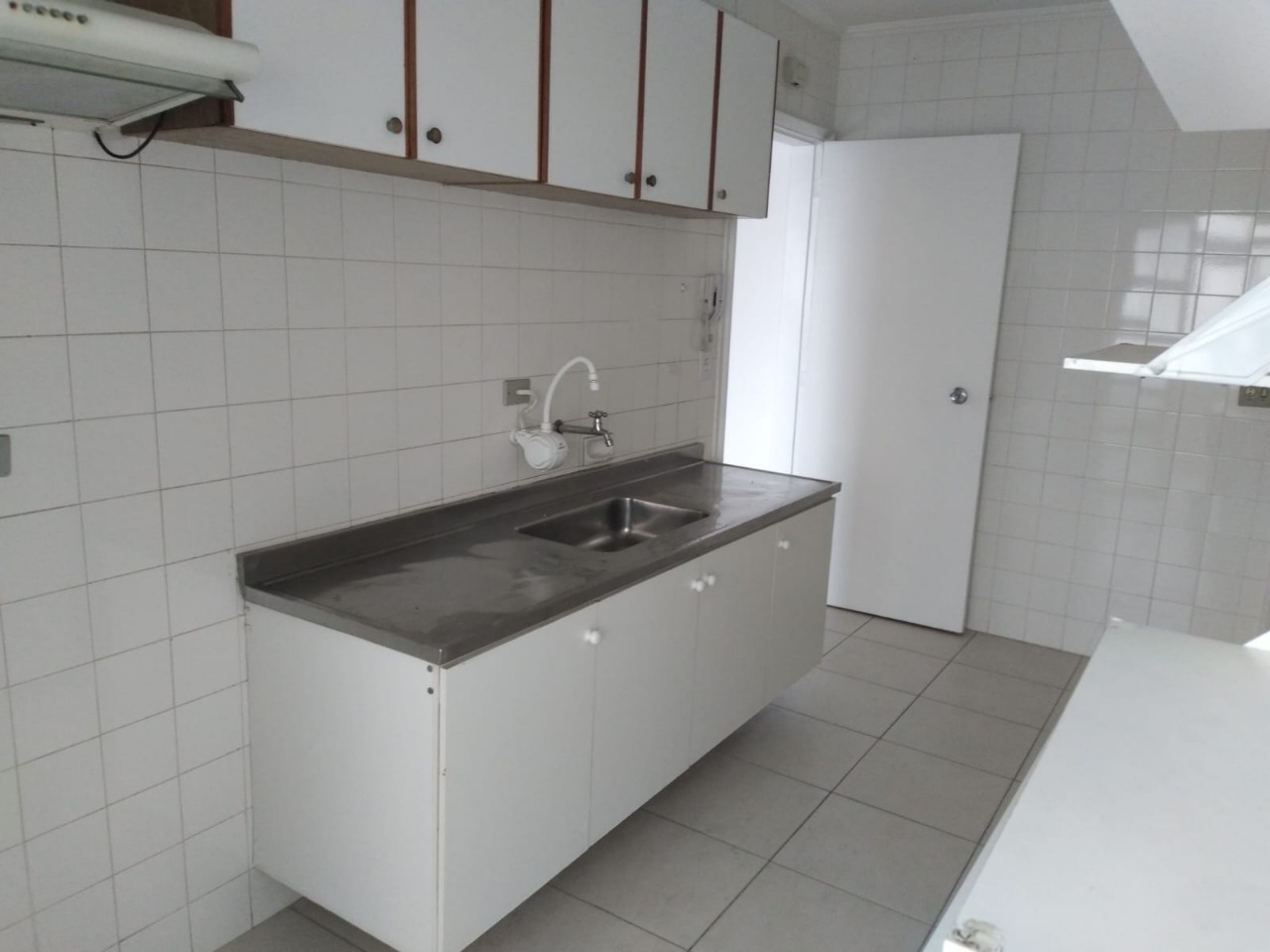 Apartamento para alugar com 3 quartos, 130m² - Foto 27