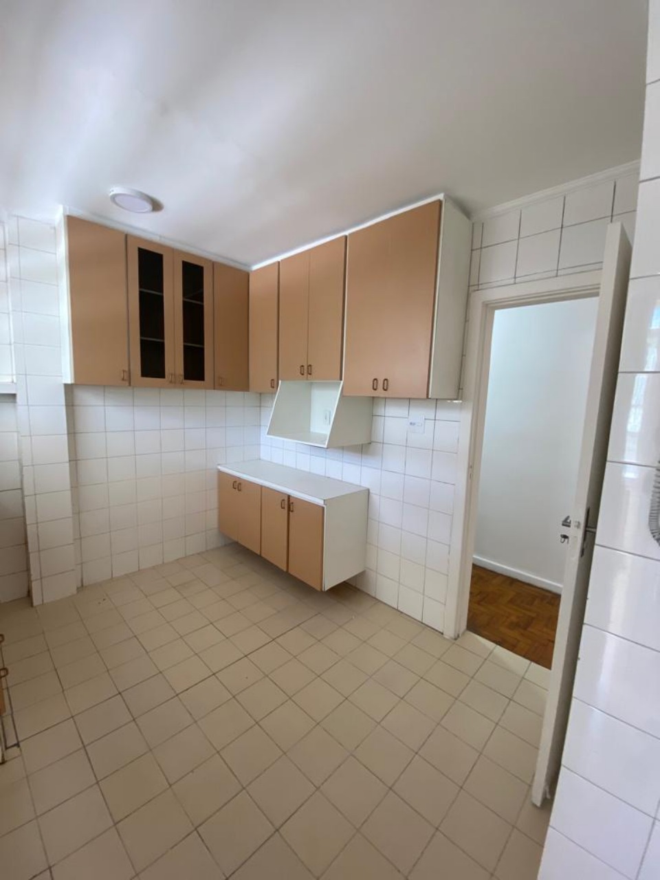 Apartamento à venda com 3 quartos, 124m² - Foto 4