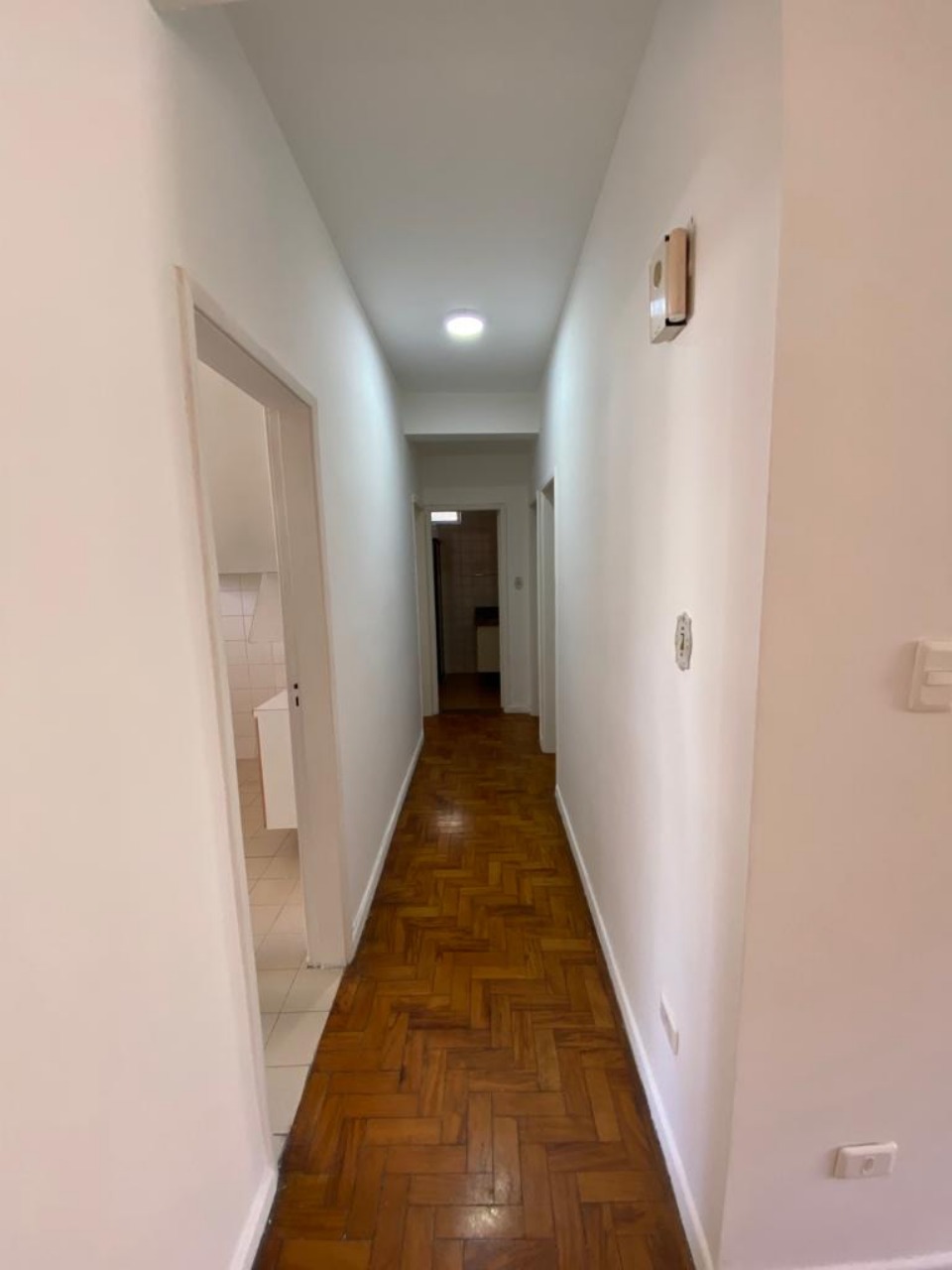 Apartamento à venda com 3 quartos, 124m² - Foto 3