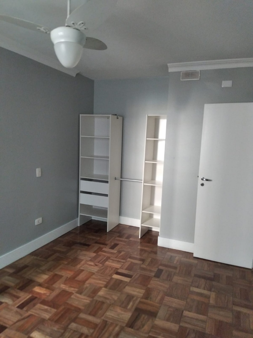 Apartamento para alugar com 2 quartos, 70m² - Foto 10