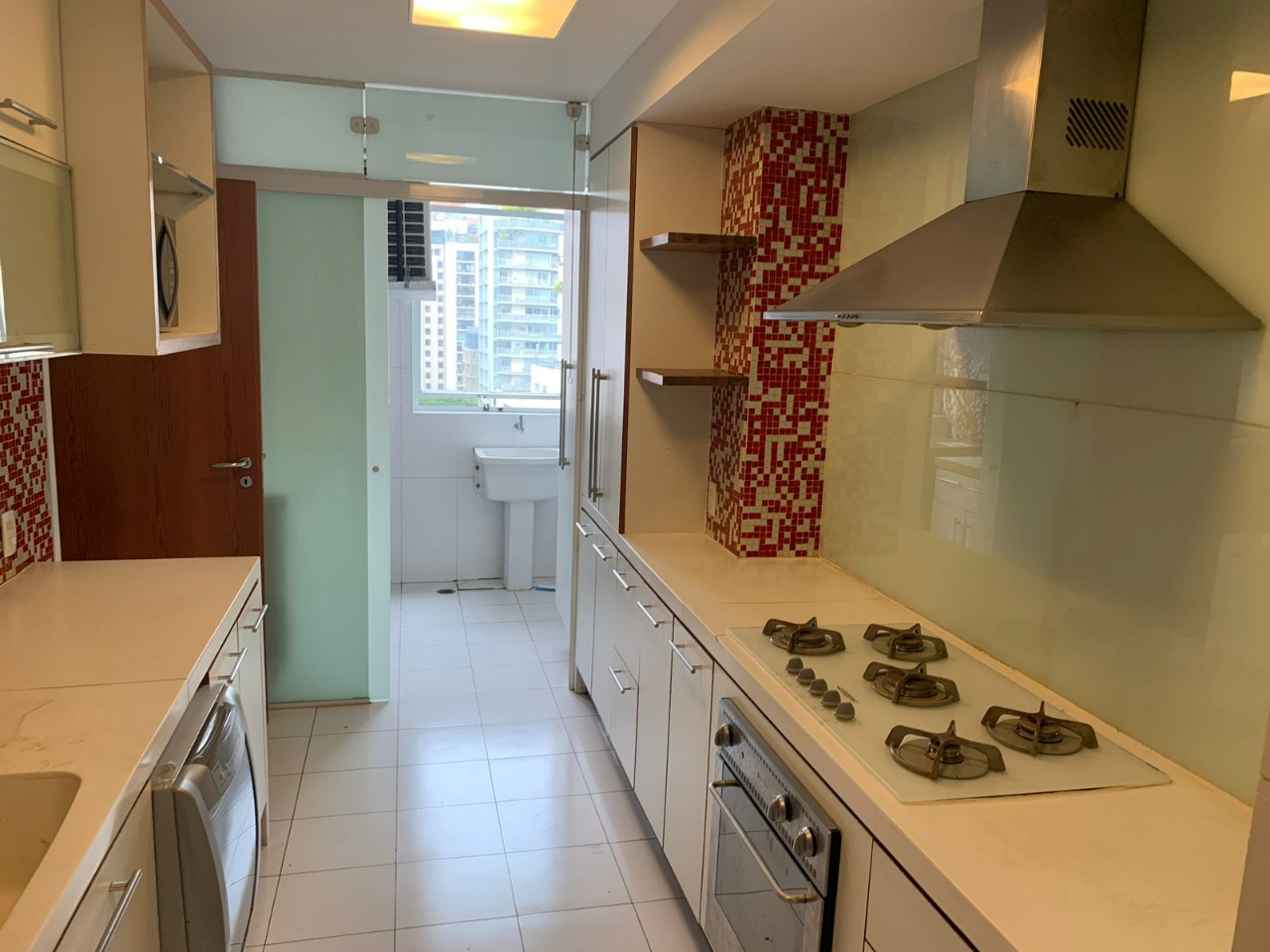 Apartamento para alugar com 2 quartos, 180m² - Foto 40