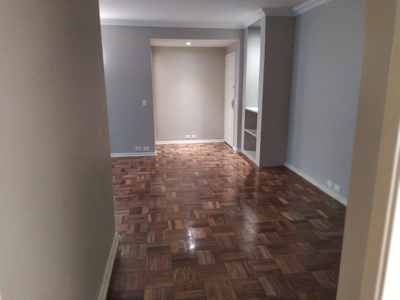 Apartamento para alugar com 2 quartos, 70m² - Foto 4