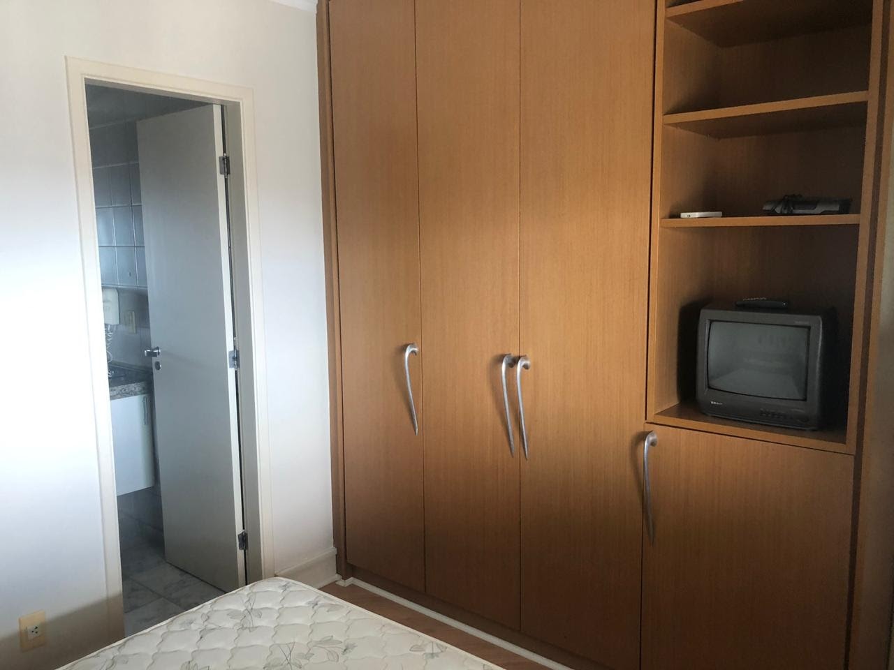 Apartamento à venda com 2 quartos, 60m² - Foto 11