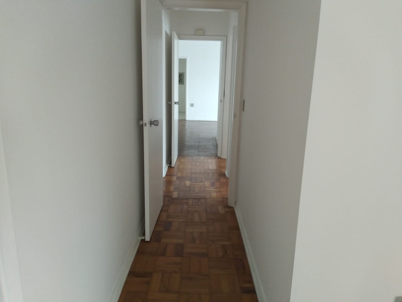 Apartamento para alugar com 3 quartos, 130m² - Foto 5