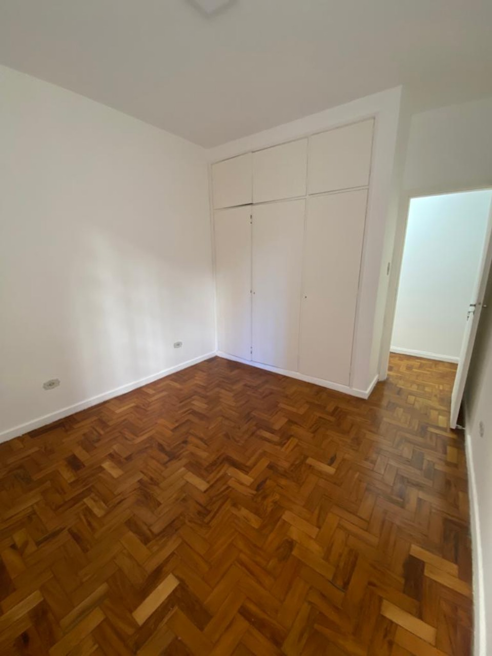 Apartamento à venda com 3 quartos, 124m² - Foto 9