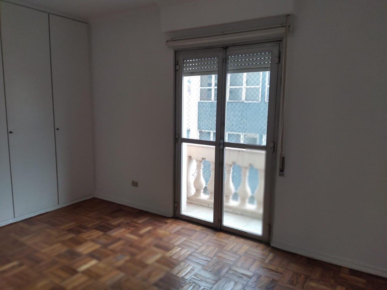 Apartamento para alugar com 3 quartos, 130m² - Foto 17