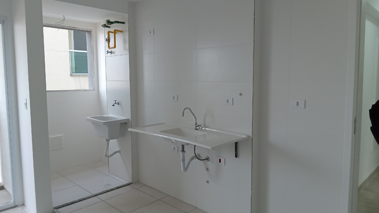 Apartamento à venda com 2 quartos, 42m² - Foto 4