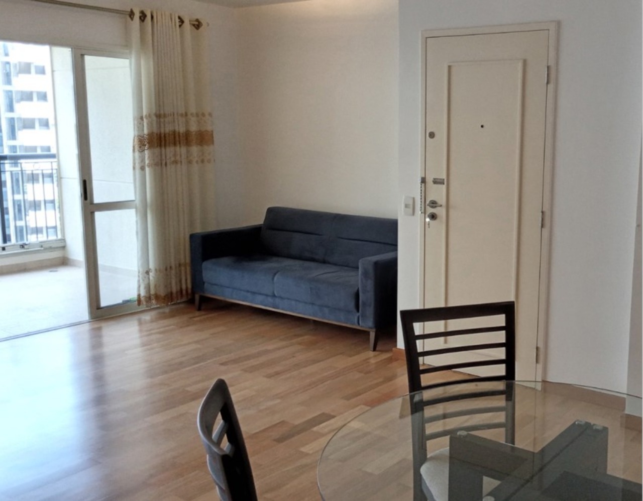 Apartamento para alugar com 3 quartos, 107m² - Foto 4