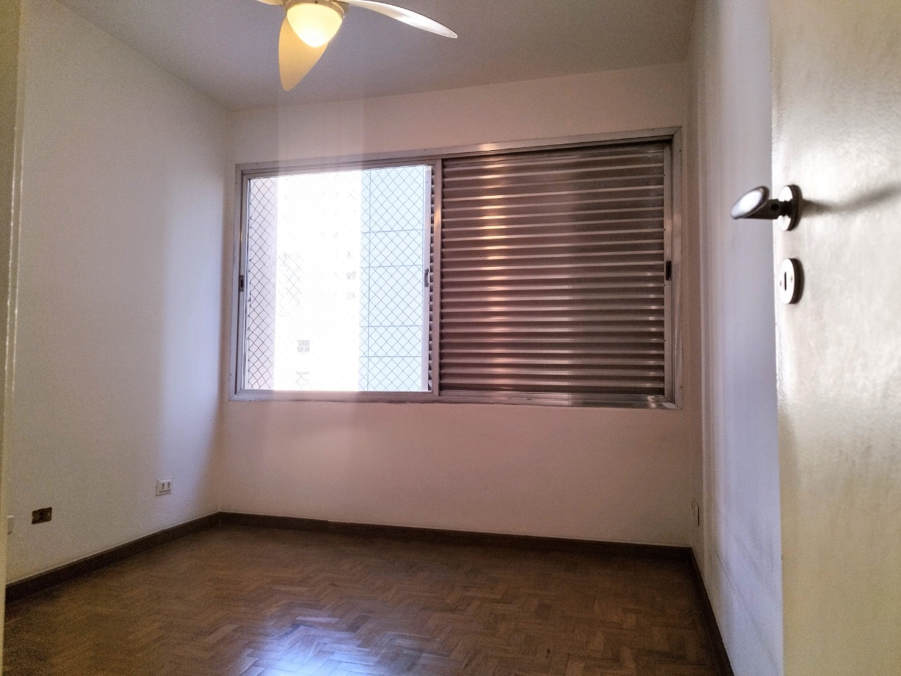 Apartamento para alugar com 3 quartos, 120m² - Foto 5