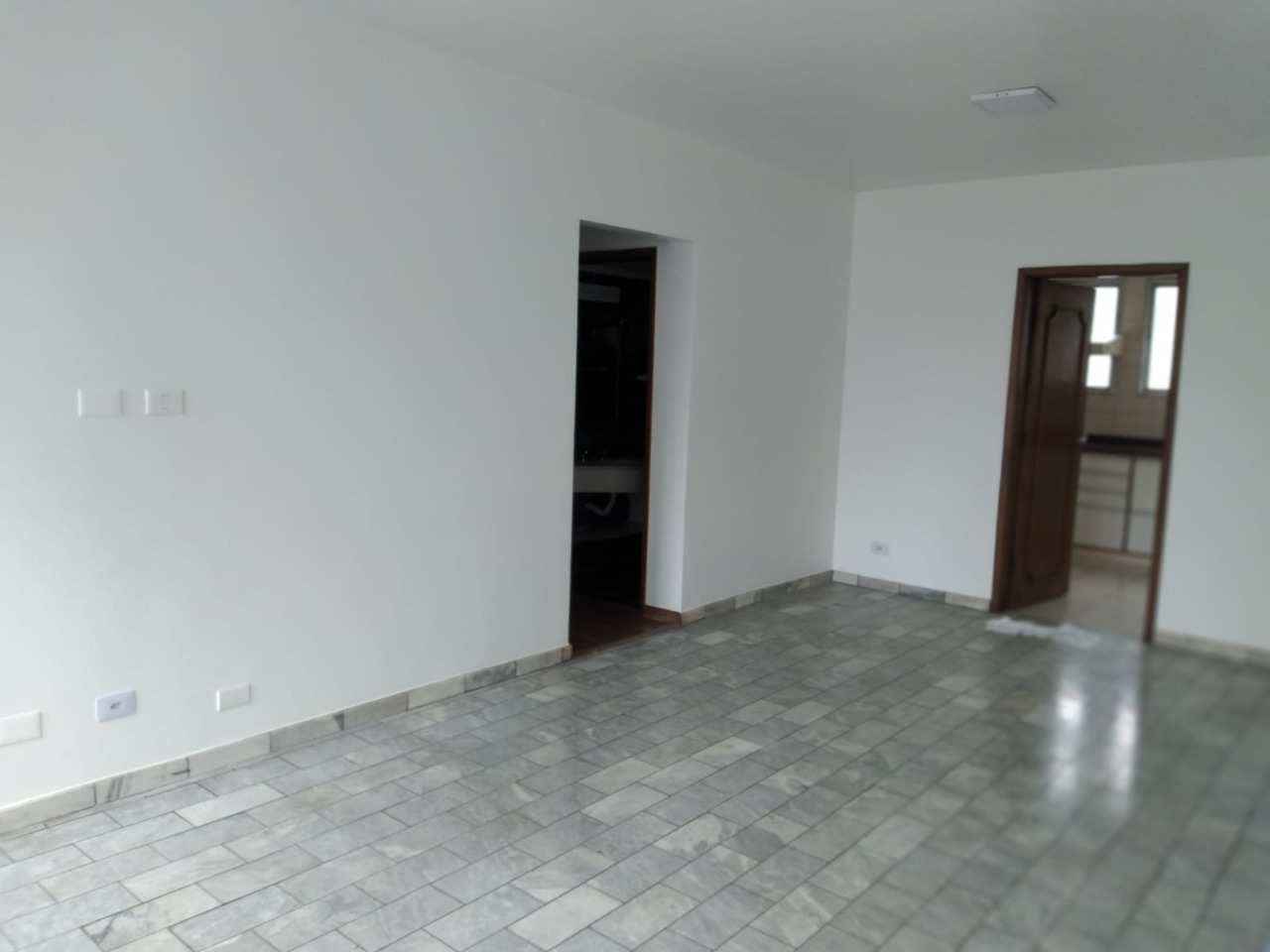 Apartamento para alugar com 3 quartos, 110m² - Foto 4