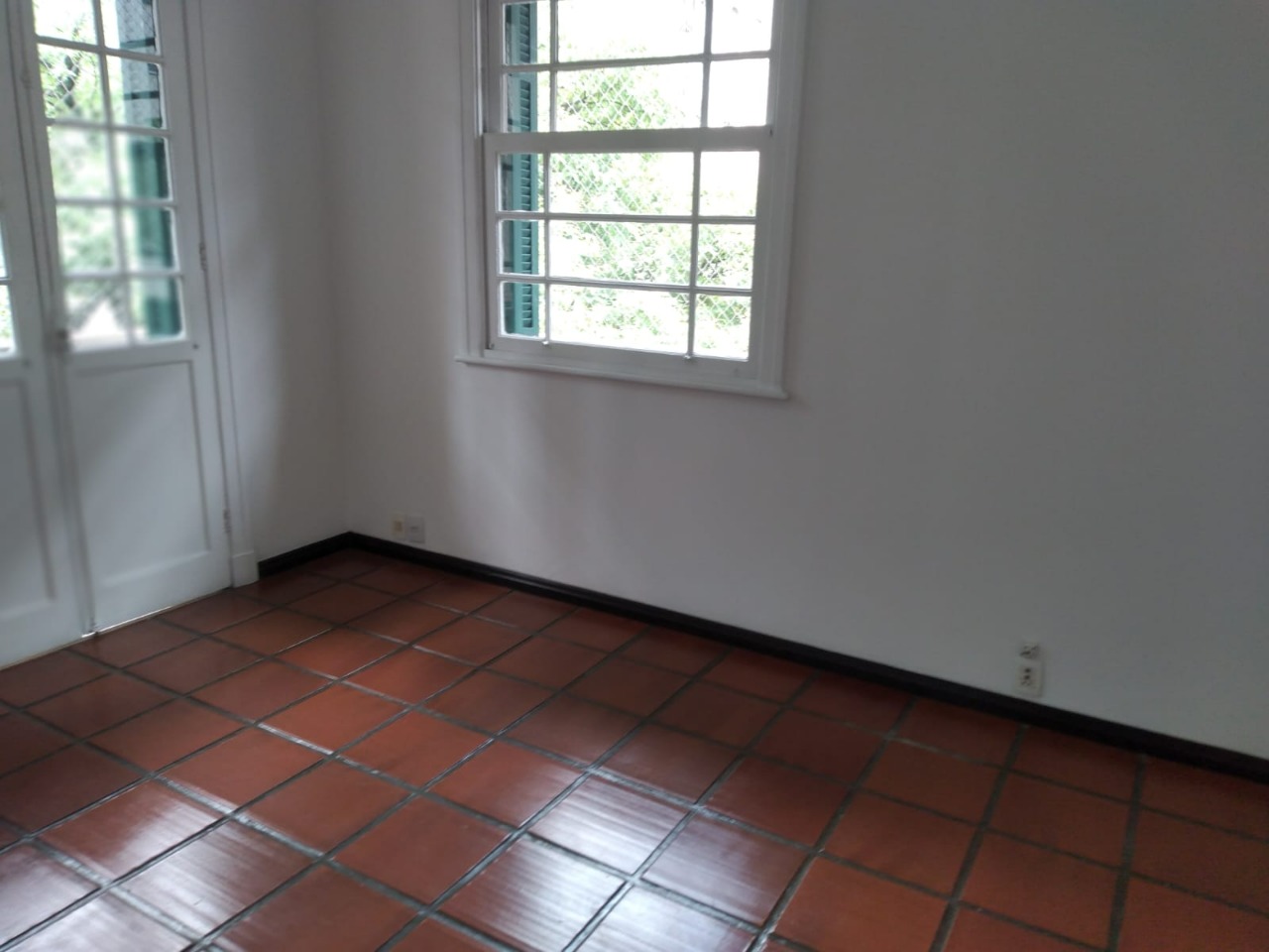 Apartamento para alugar com 2 quartos, 70m² - Foto 23