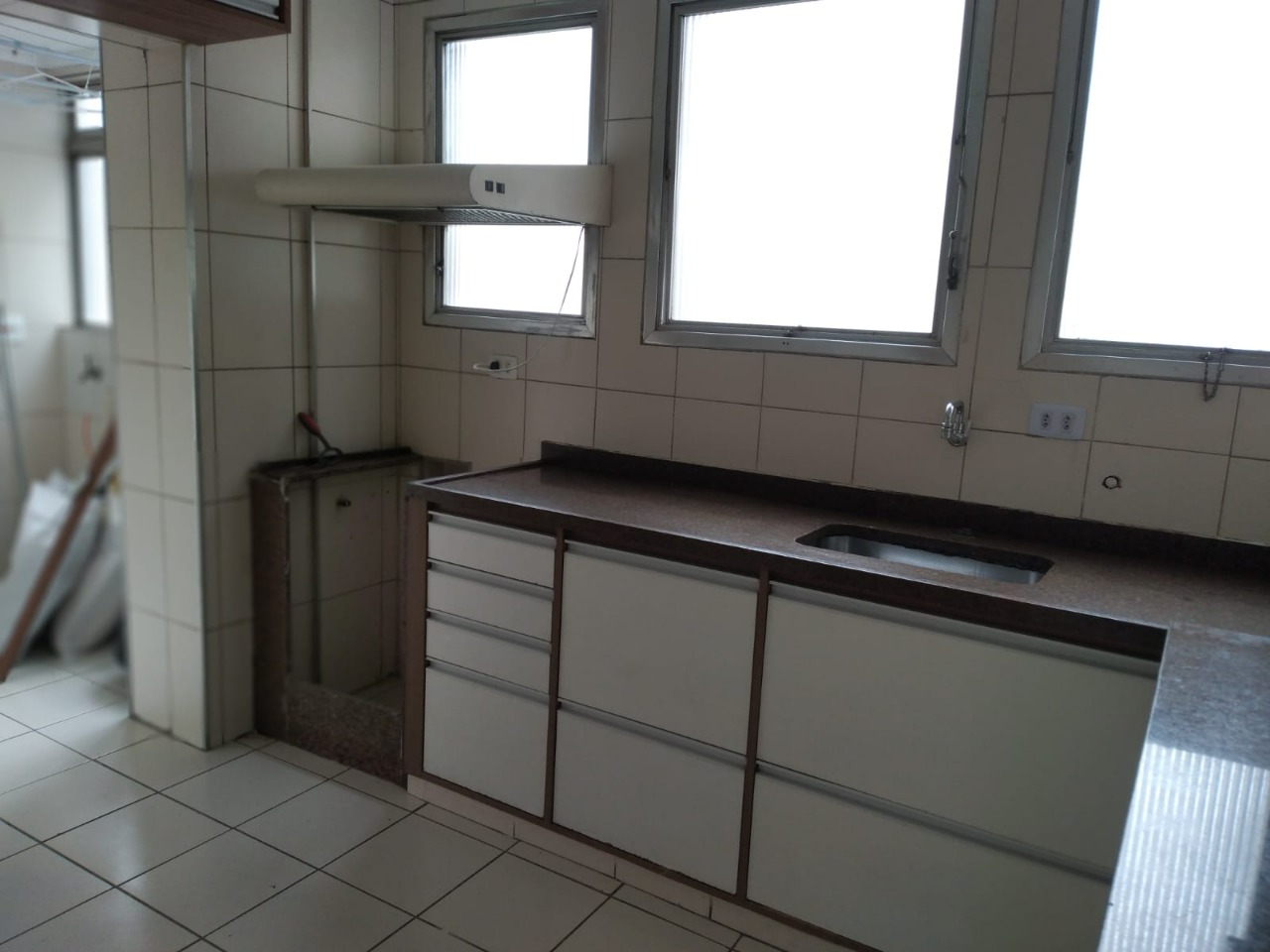 Apartamento para alugar com 3 quartos, 110m² - Foto 19